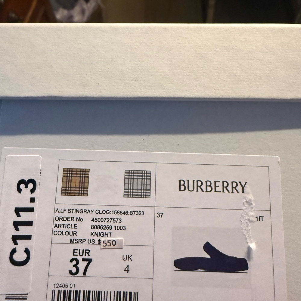 Burberry, new with tags, inbox, stingray, rubber, slides, blue size 6 and 7 - Picture 6 of 8